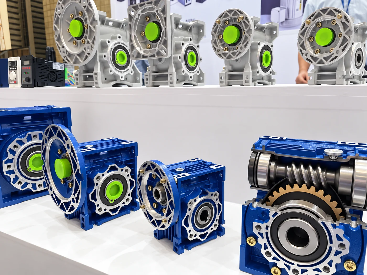 NMRV worm gear reducers and exposed steel worm with bronze worm wheel